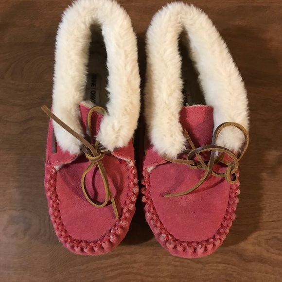 Minnetonka Other - Minnetonka slippers 3